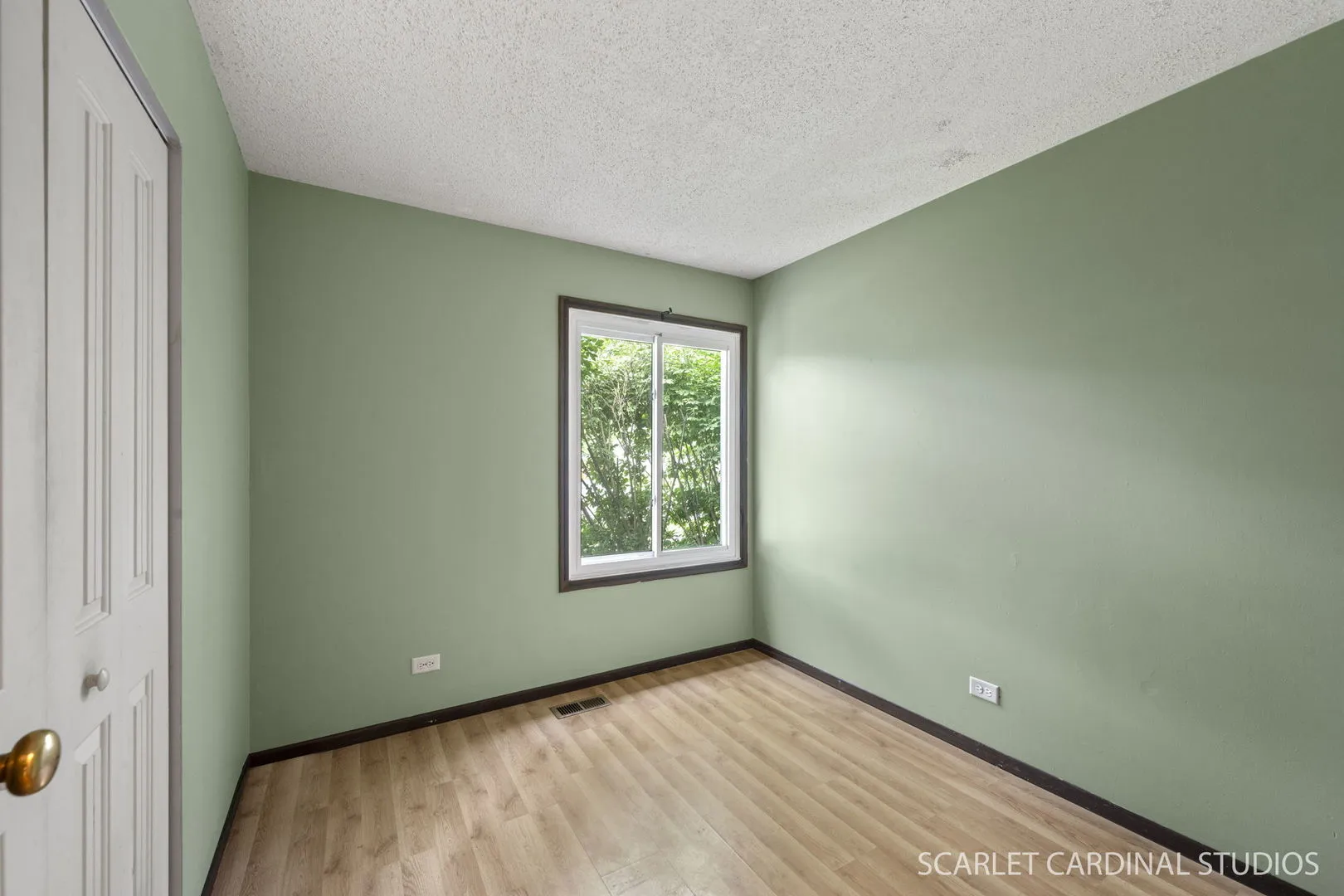 2S211 Sanchez Dr, ,  60555, USA 60555-Warrenville-IL