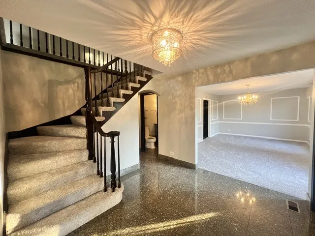 12 Kingston Dr, ,  60523, USA 60523-Oak Brook-IL
