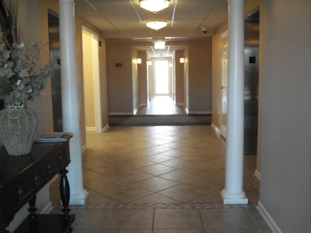 601 W Rand Rd, ,  60004, USA 60004-Arlington Heights-IL