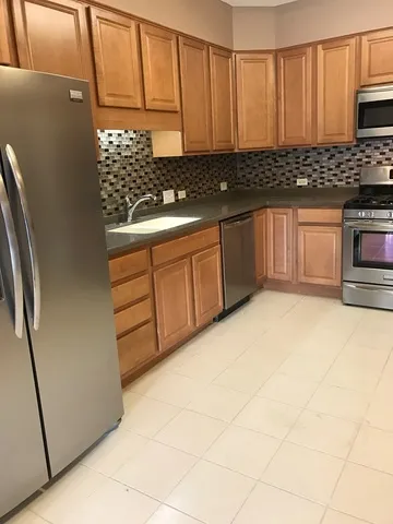 601 W Rand Rd, ,  60004, USA 60004-Arlington Heights-IL