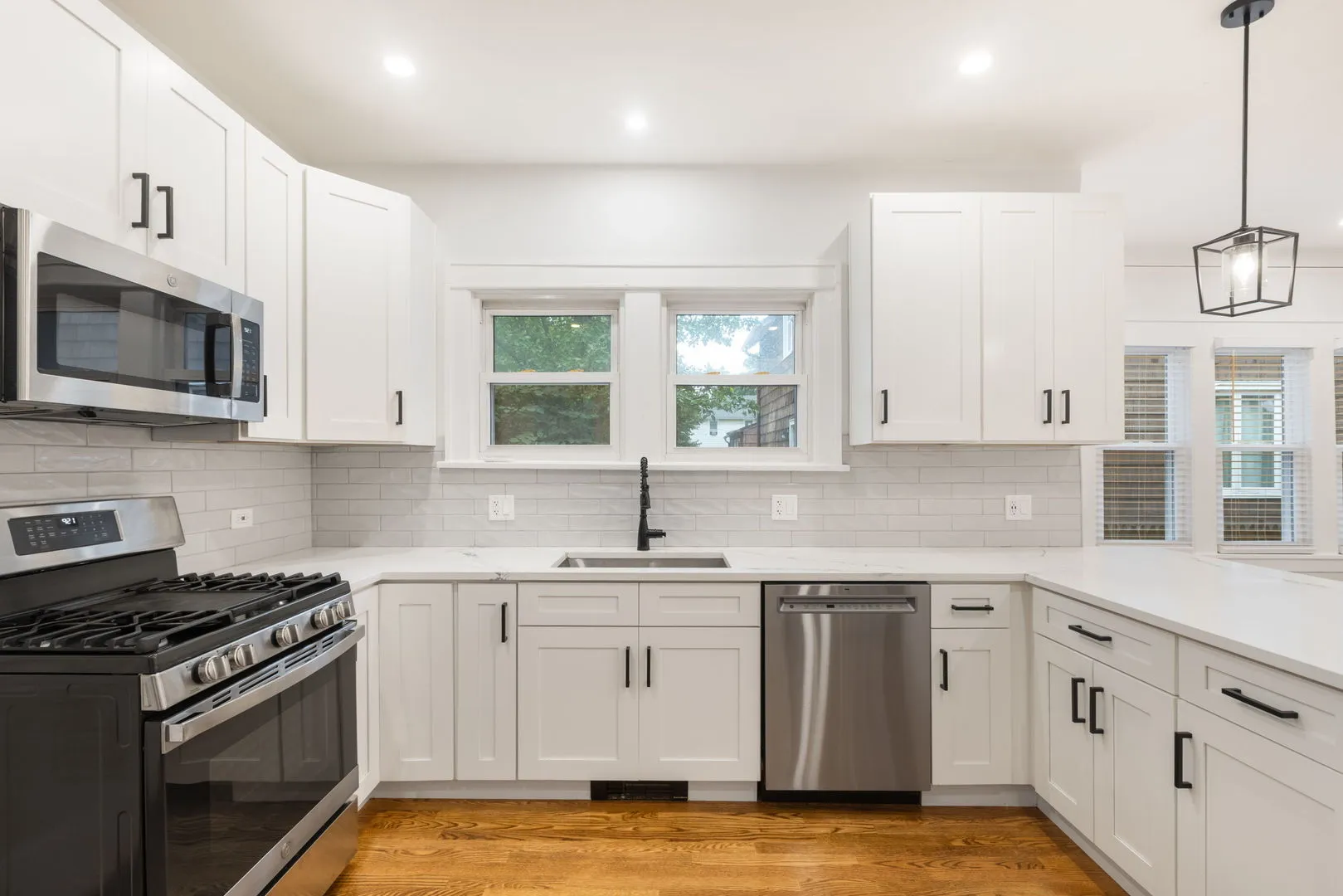 217 Ave, , 60040, USA 60040-Highwood-IL