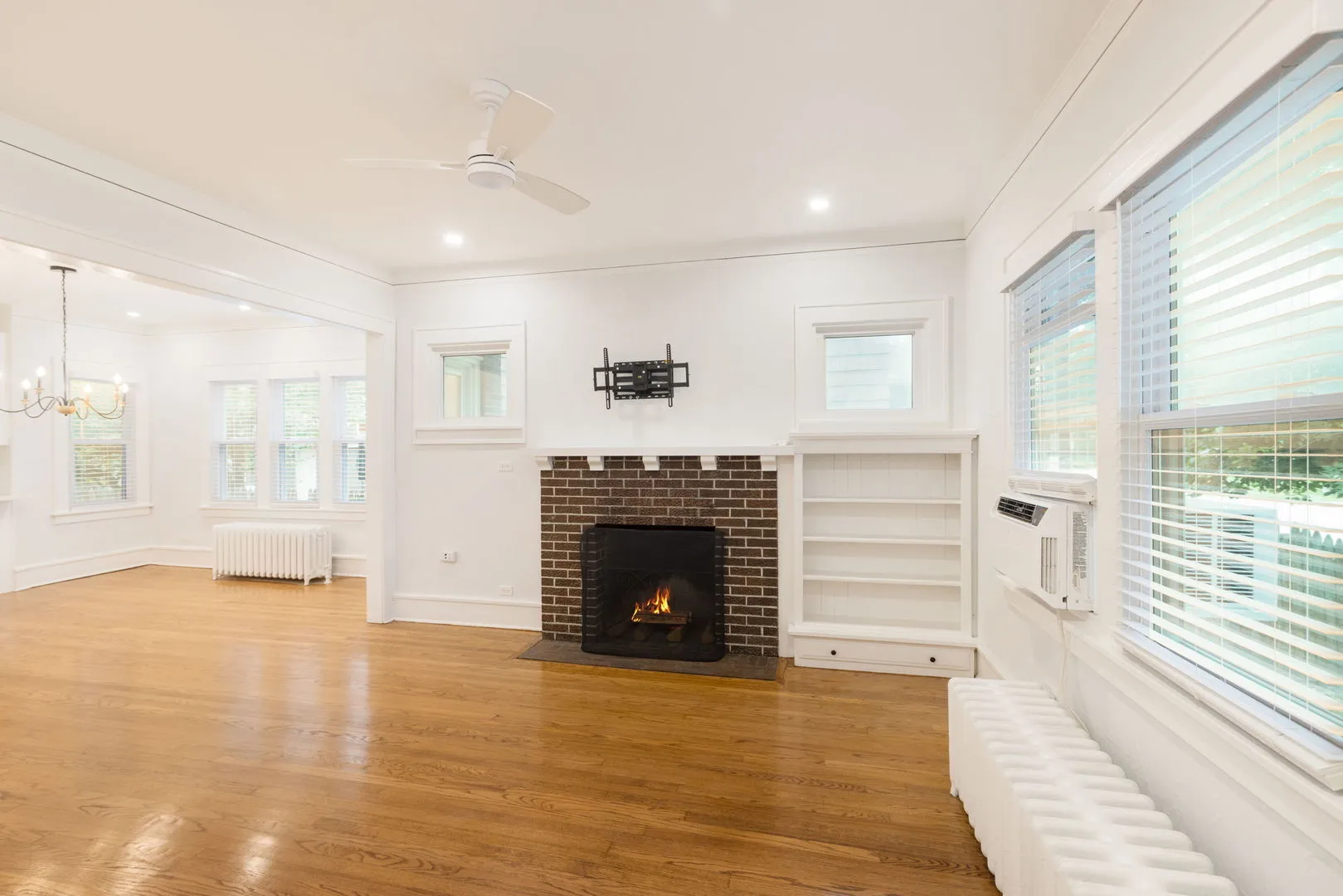 217 Ave, , 60040, USA 60040-Highwood-IL