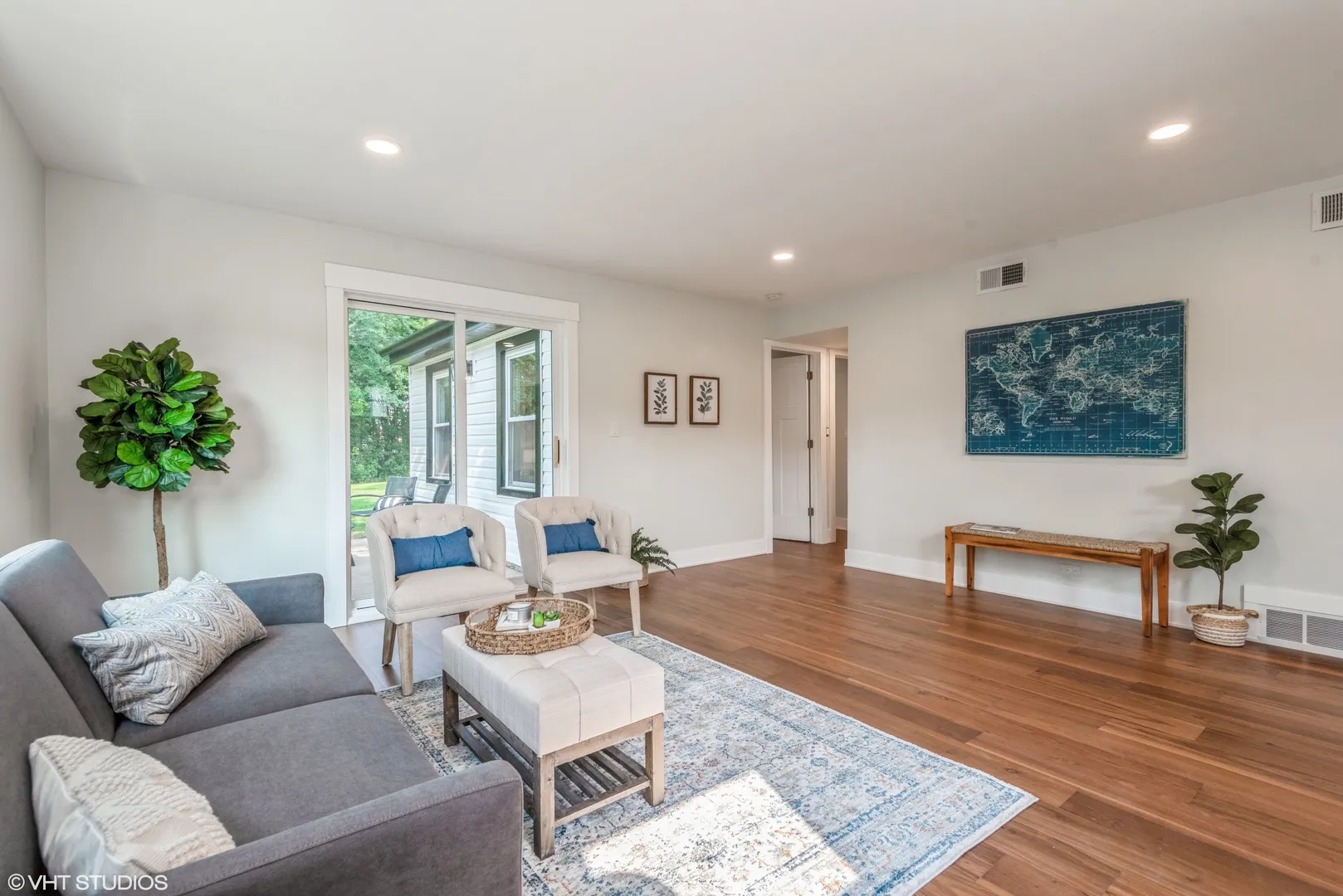 932 Hazel Ave, ,  60015, USA 60015-Deerfield-IL