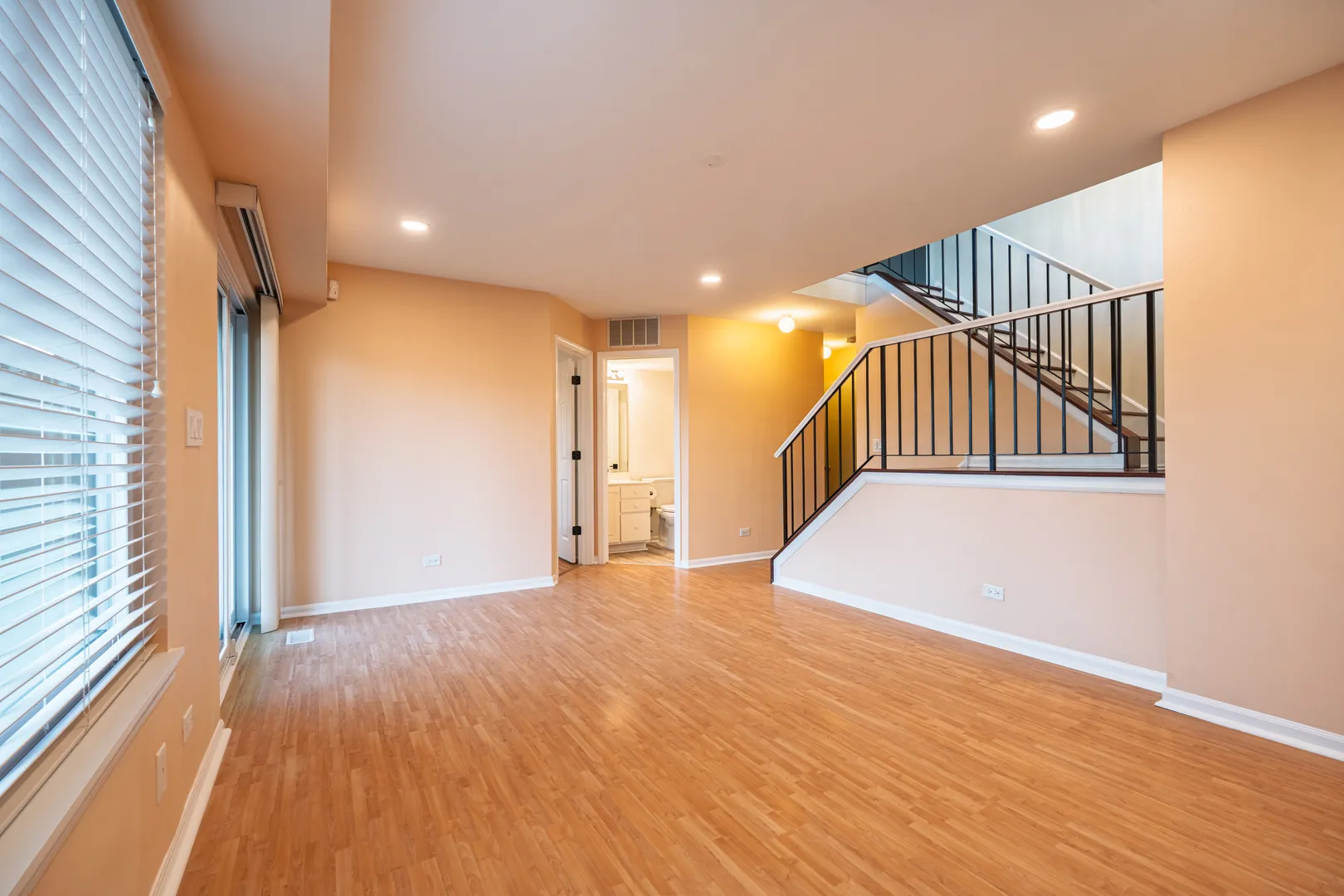 2673 S Embers Ln, ,  60005, USA 60005-Arlington Heights-IL