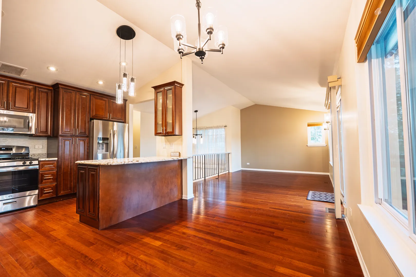 2673 S Embers Ln, ,  60005, USA 60005-Arlington Heights-IL