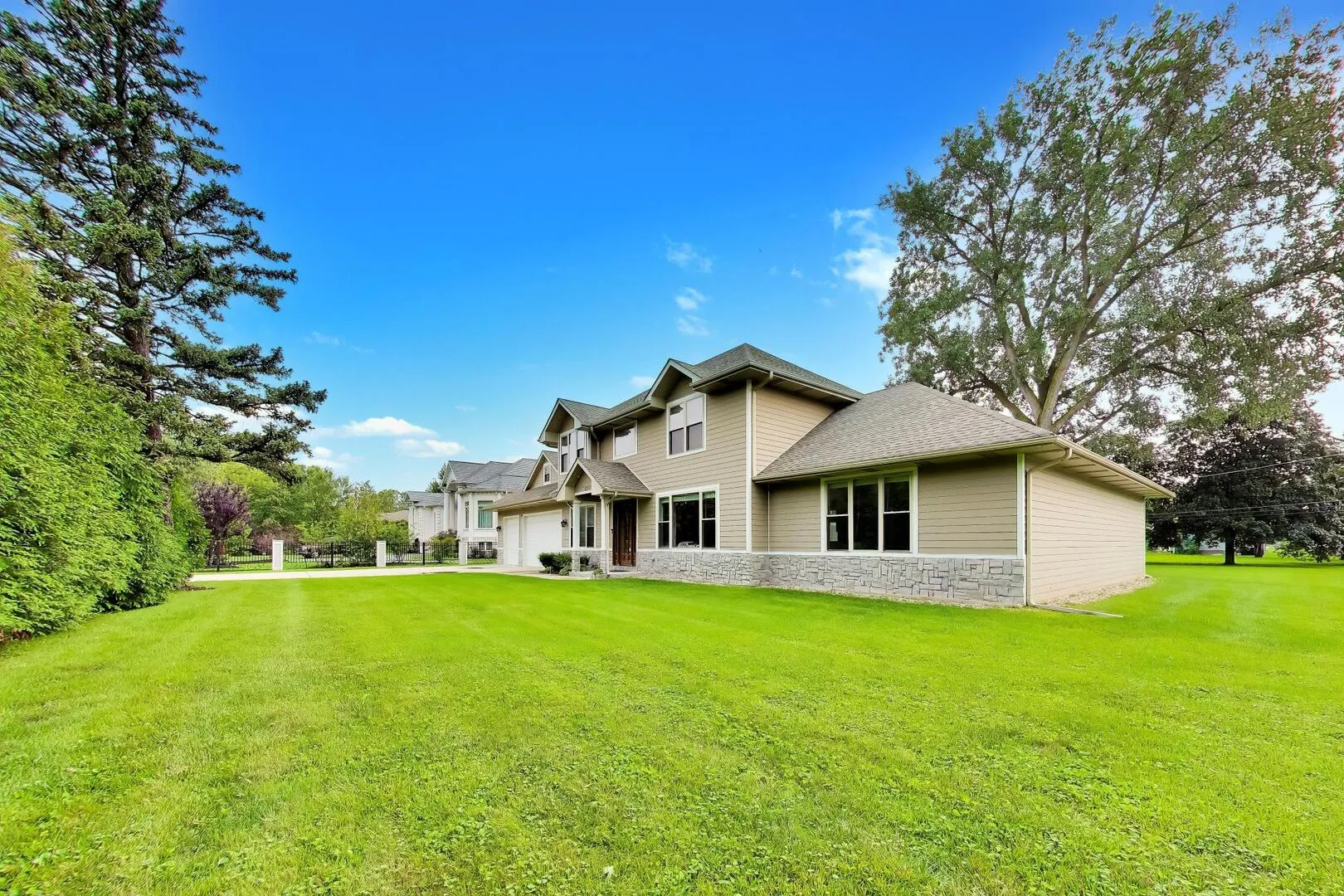 2311 N  Rd, ,  60004, USA 60004-Arlington Heights-IL