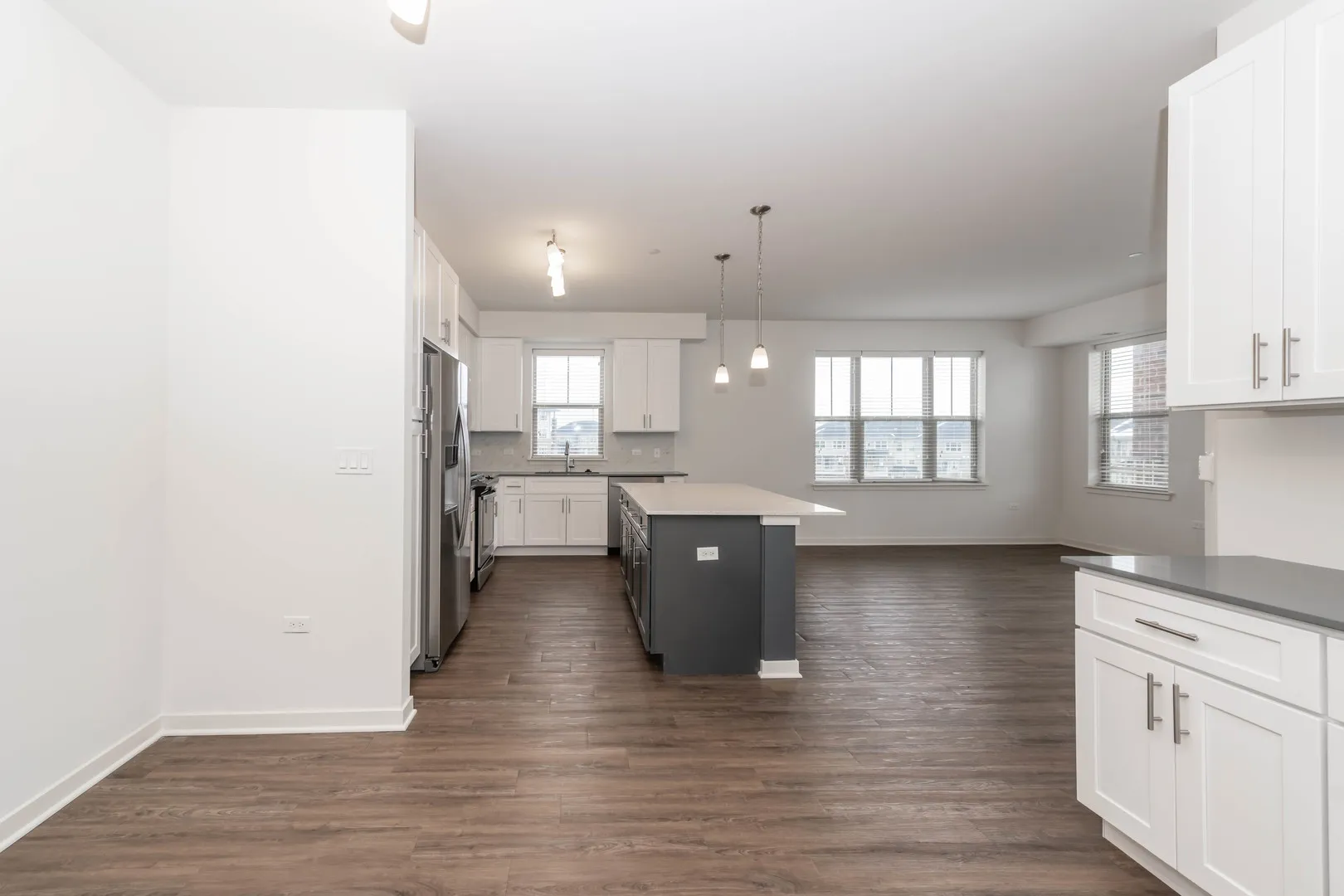 21599 W Field Ct, ,  60010, USA 60010-Deer Park-IL