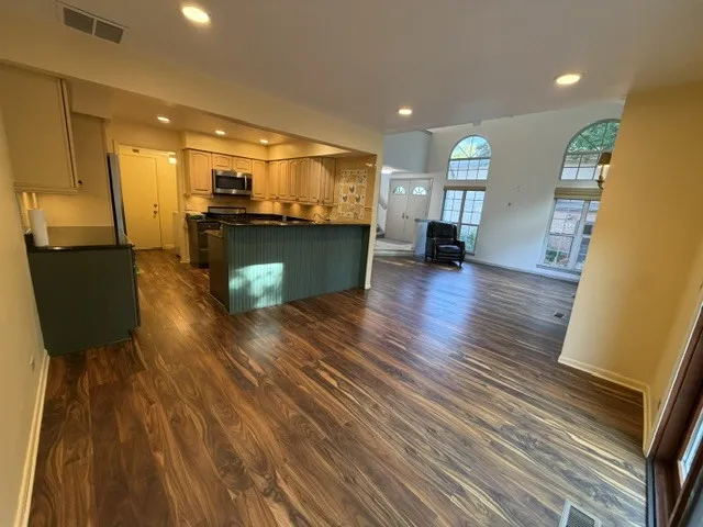 852 Dighton Ln, , 60173, USA 60173-Schaumburg-IL