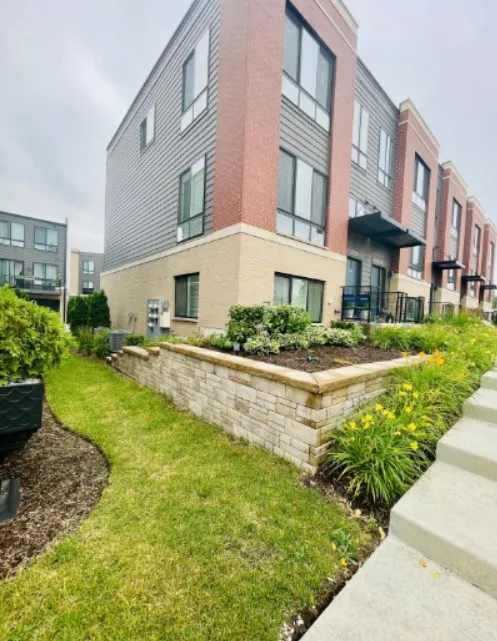 2329 Alumni Dr, , 60173, USA 60173-Schaumburg-IL
