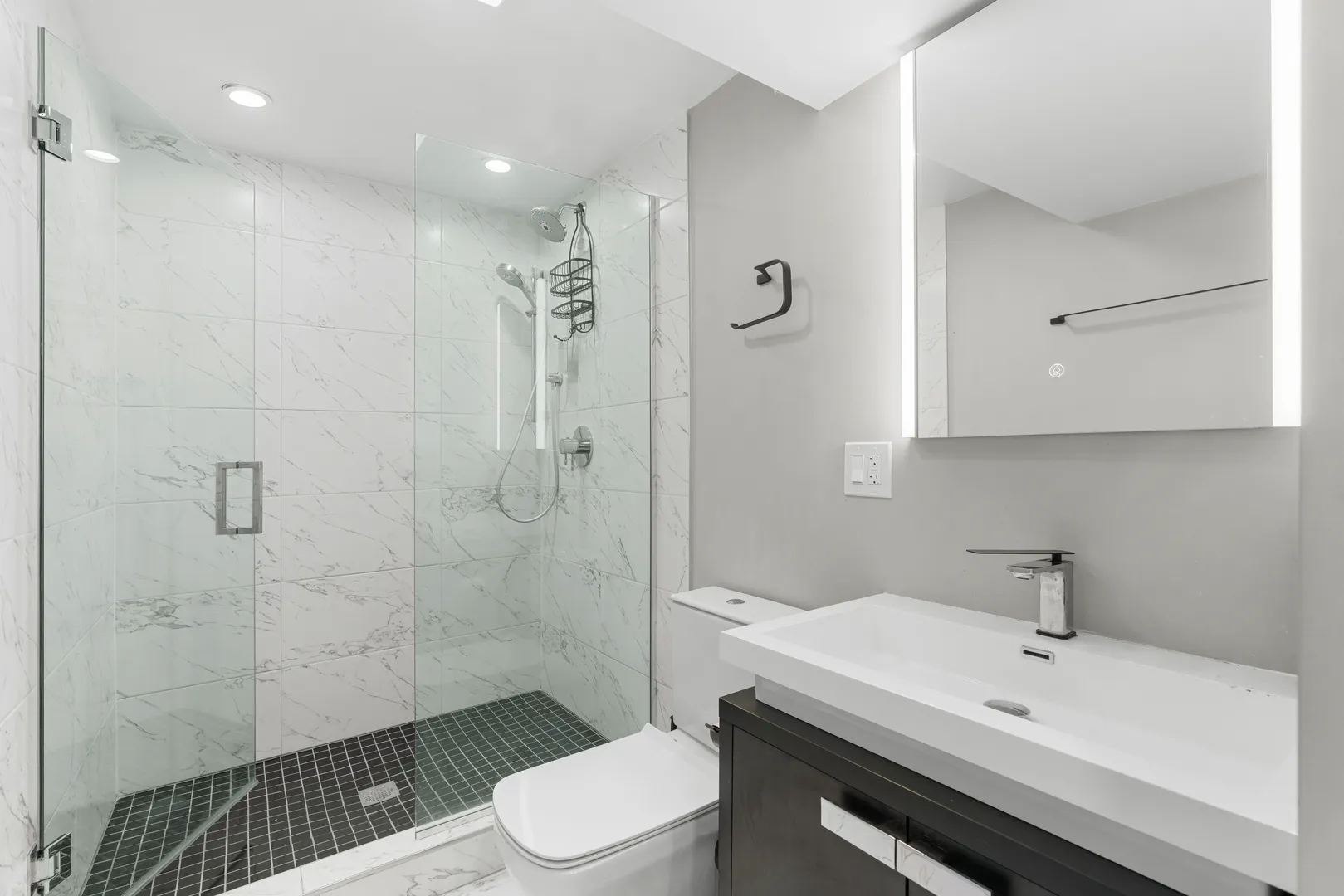 5047 W Winnemac Ave, , 60630, USA 60630-Chicago-IL