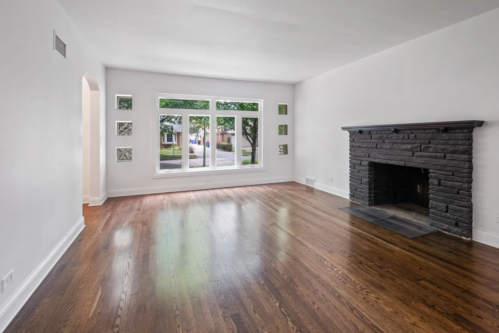6114 N Lenox Ave, , 60646, USA 60646-Chicago-IL