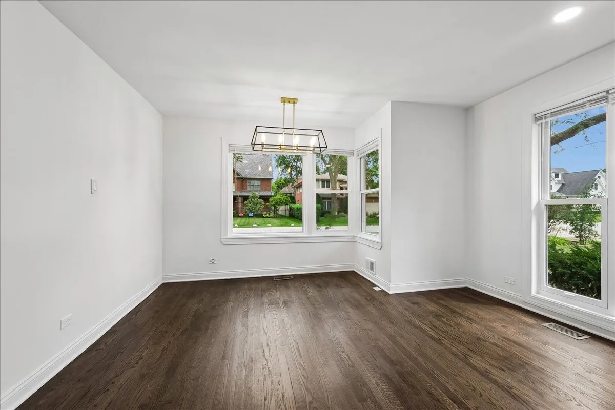 2272 Asbury Rd, , 60062, USA 60062-Northbrook-IL
