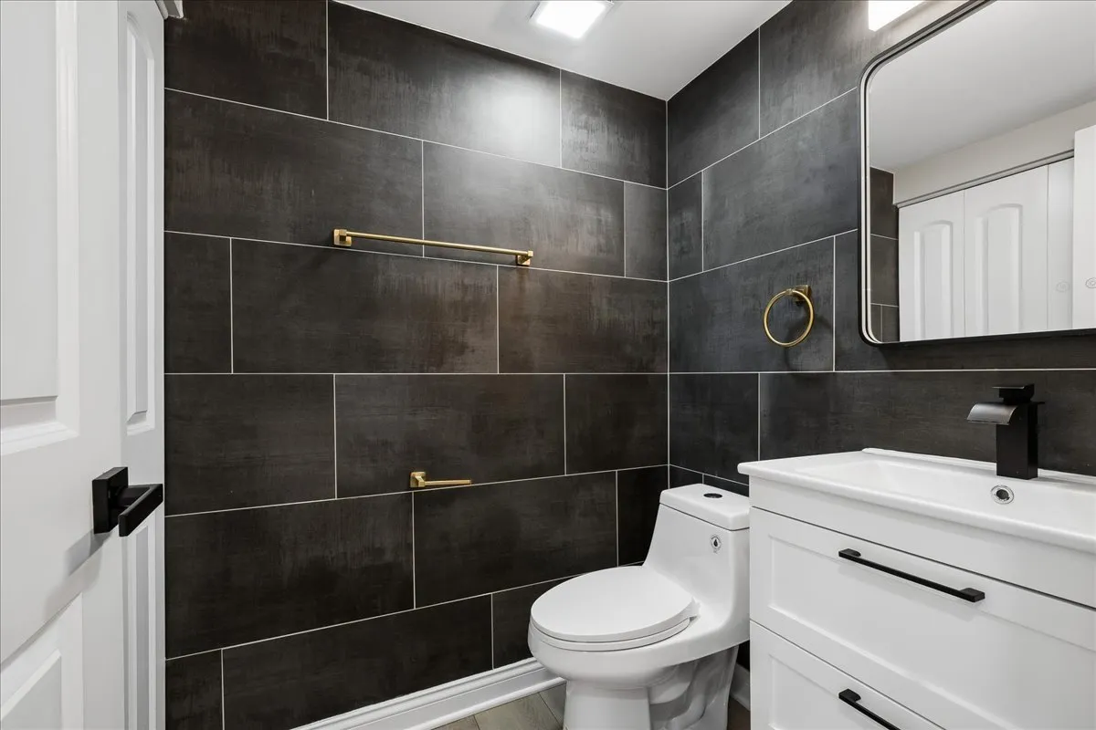 2272 Asbury Rd, , 60062, USA 60062-Northbrook-IL