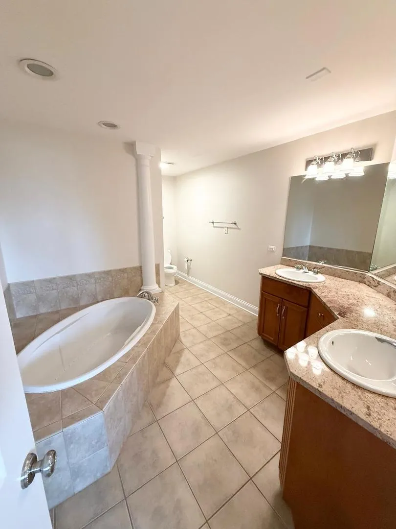 2005 Alta Vista Ct, , 60563, USA 60563-Naperville-IL