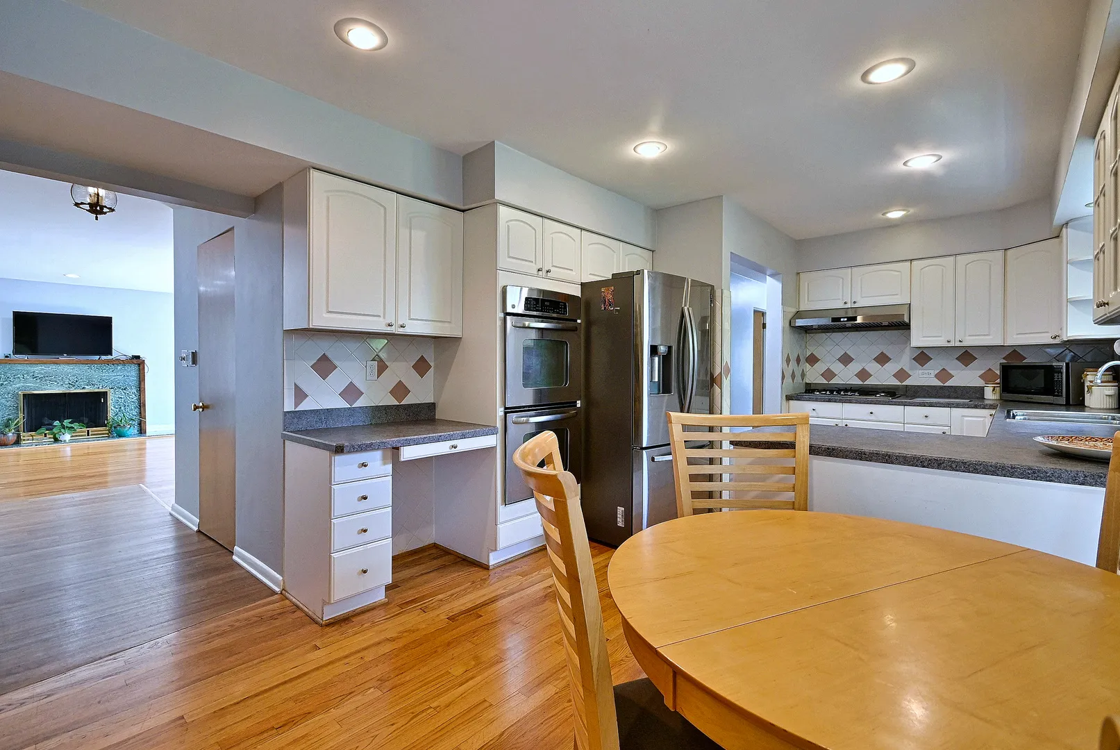 4915 Jerome St, ,  60077, USA 60077-Skokie-IL
