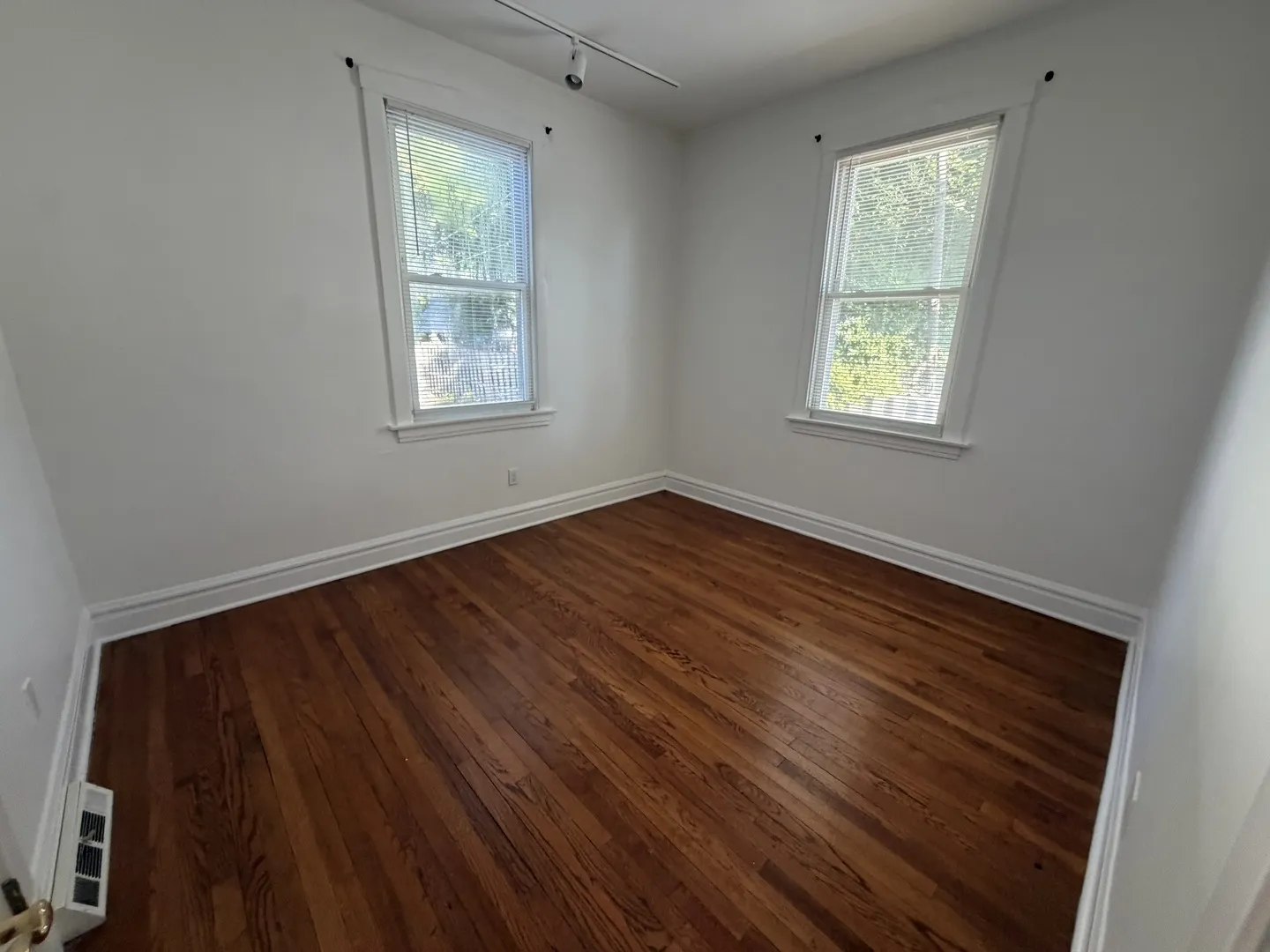 472 N Larch Ave, ,  60126, USA 60126-Elmhurst-IL
