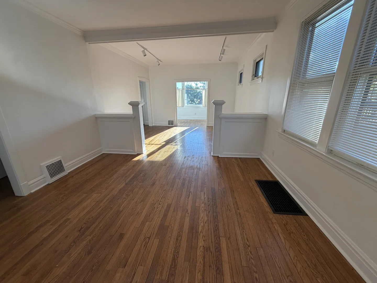 472 N Larch Ave, ,  60126, USA 60126-Elmhurst-IL