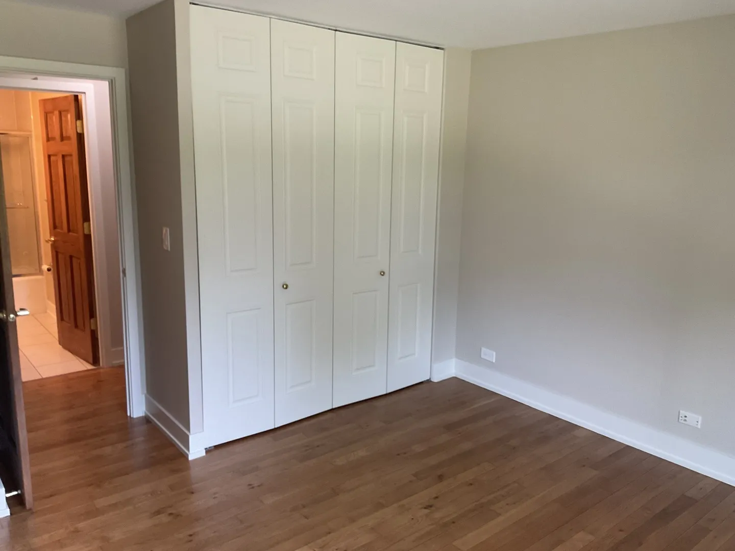 1515 E Central Rd, ,  60005, USA 60005-Arlington Heights-IL