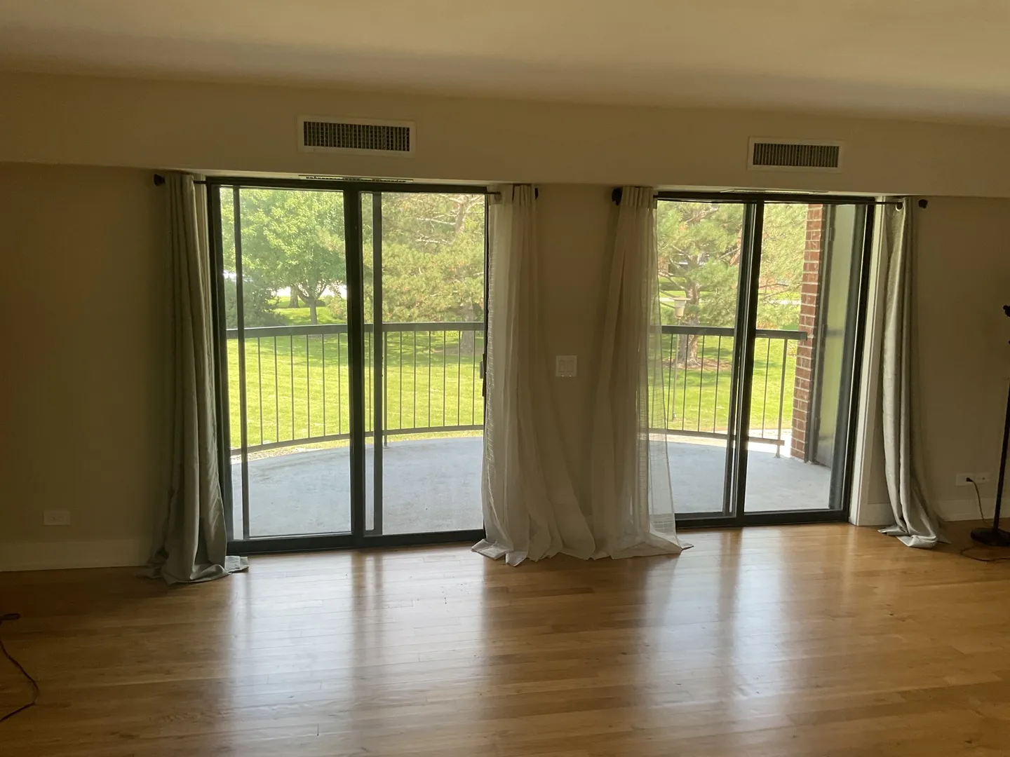1515 E Central Rd, ,  60005, USA 60005-Arlington Heights-IL