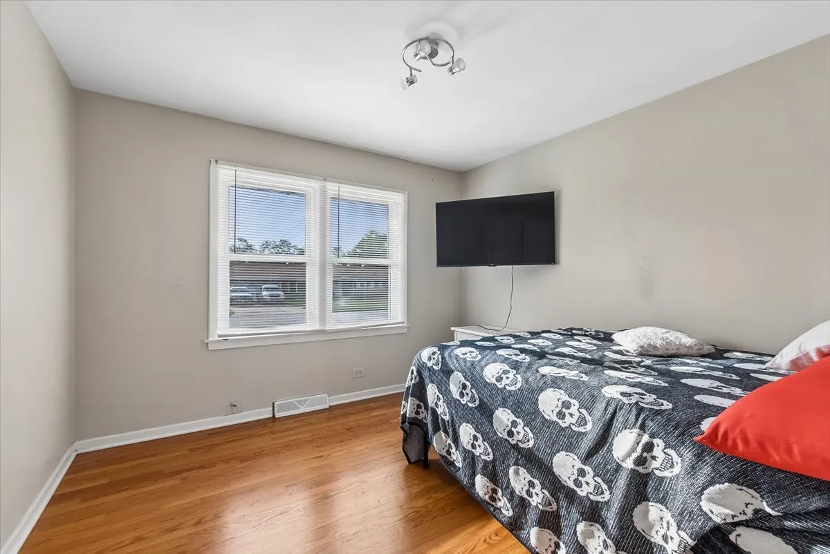 843 Verne Ln, ,  60422, USA 60422-Flossmoor-IL