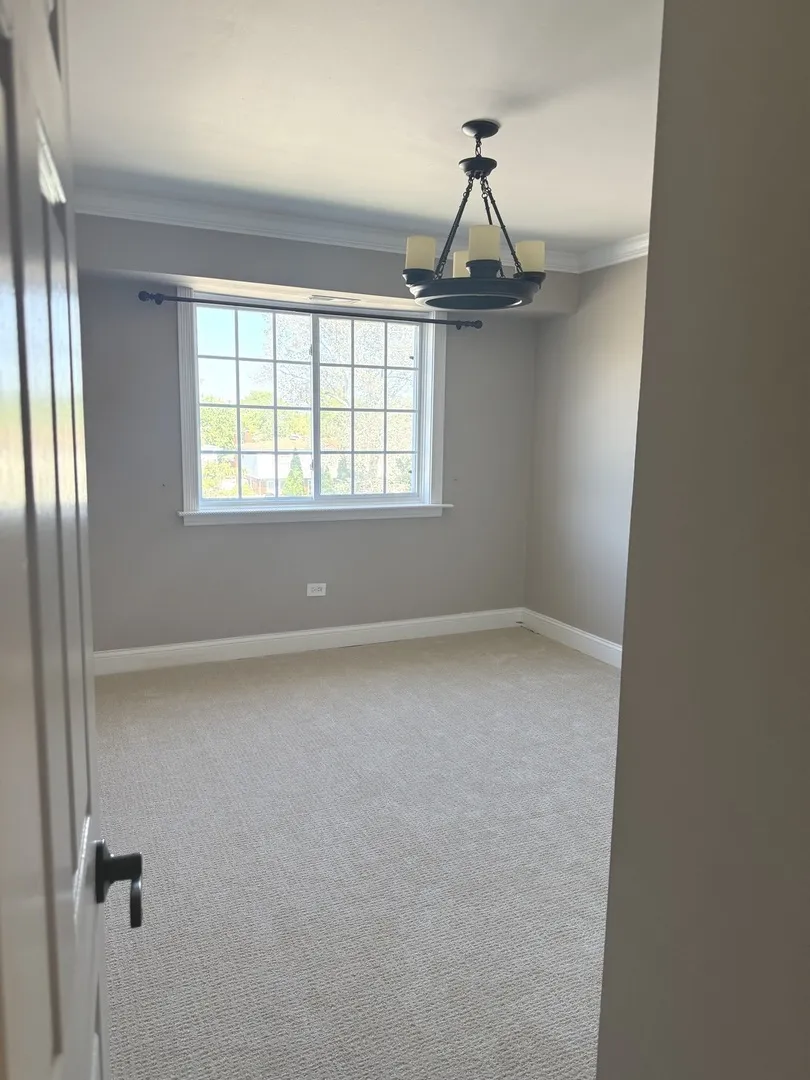 1627 N Windsor Dr, ,  60004, USA 60004-Arlington Heights-IL