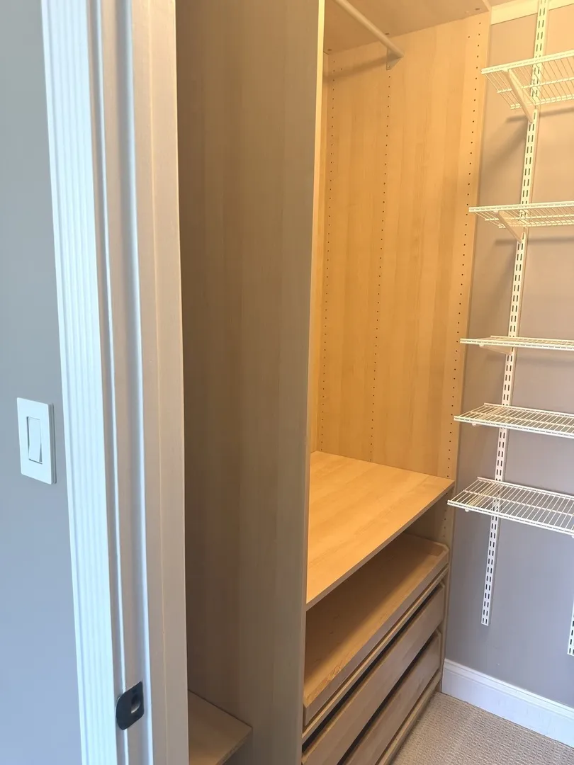 1627 N Windsor Dr, ,  60004, USA 60004-Arlington Heights-IL