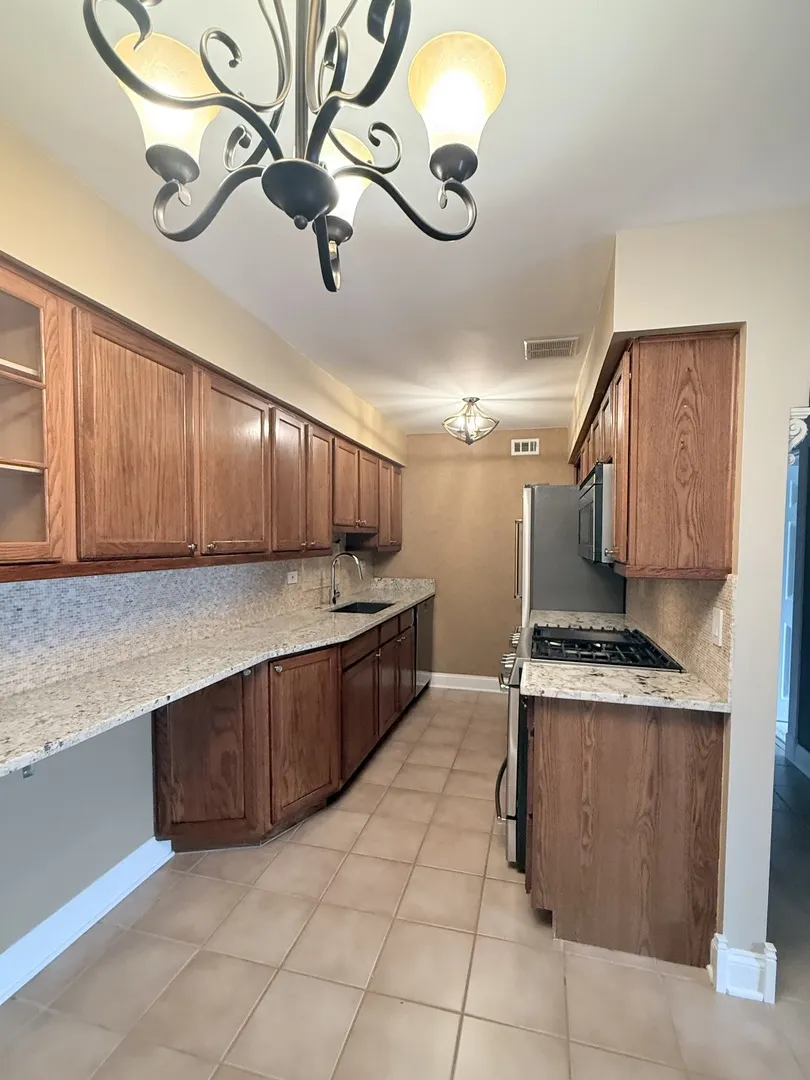 1627 N Windsor Dr, ,  60004, USA 60004-Arlington Heights-IL