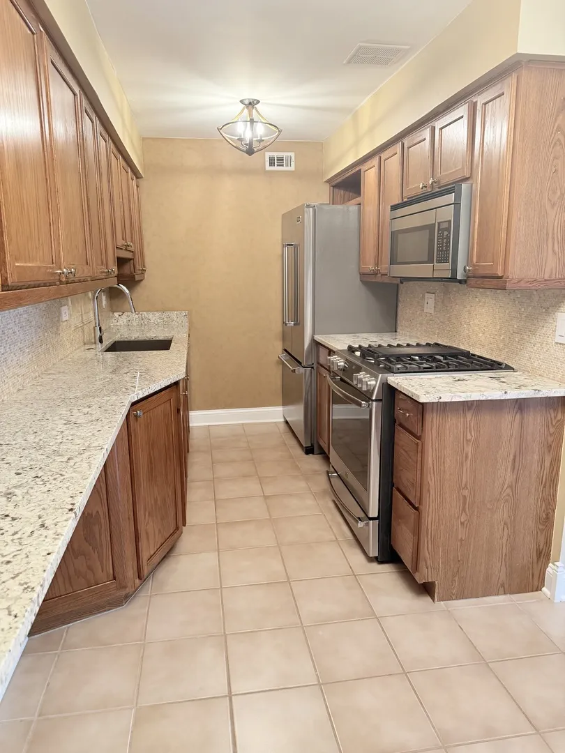 1627 N Windsor Dr, ,  60004, USA 60004-Arlington Heights-IL