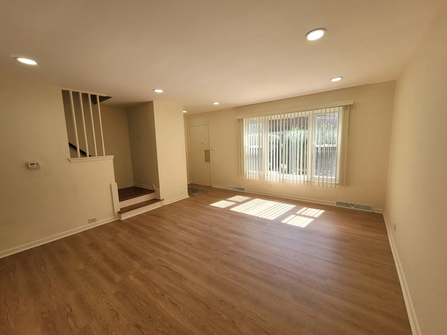 8950  Blvd, ,  60077, USA 60077-Skokie-IL