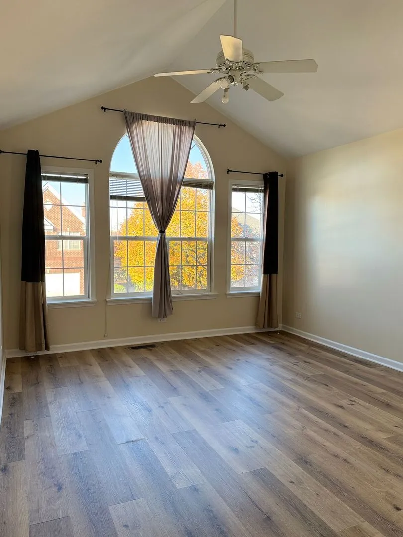 86 Allerton Dr, , 60194, USA 60194-Schaumburg-IL