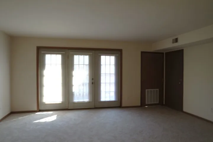 4120 Williamsburg Ct, , 60025, USA 60025-Glenview-IL