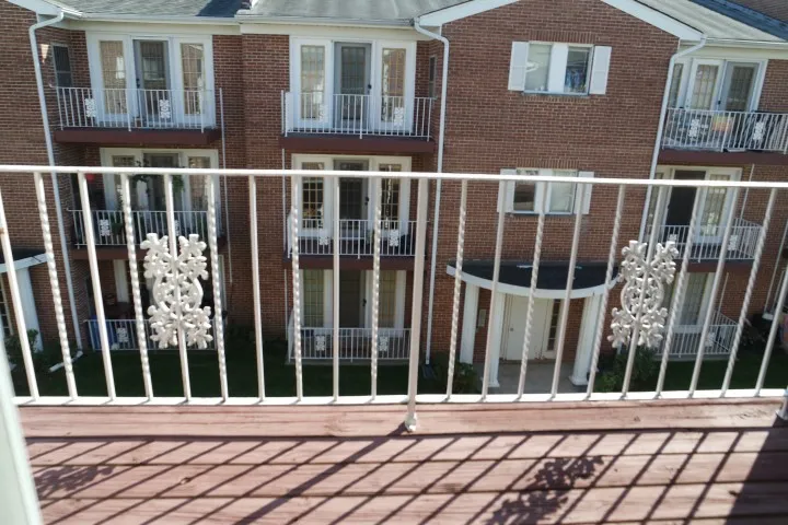 4120 Williamsburg Ct, , 60025, USA 60025-Glenview-IL