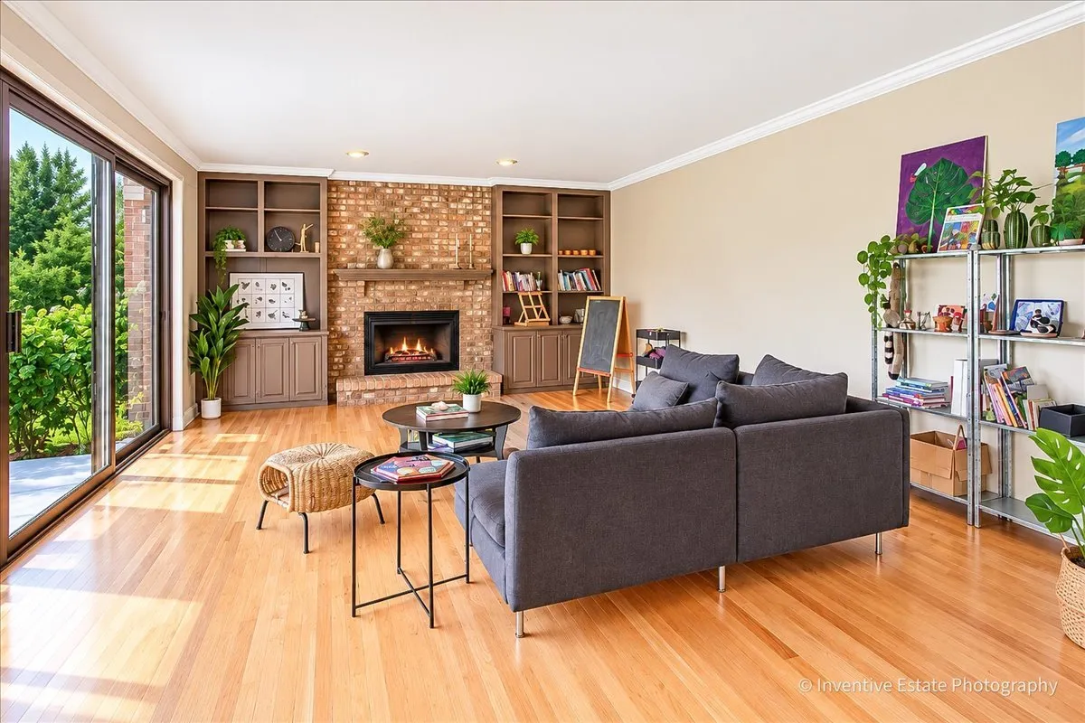 6201 Sleepy Hollow Ln, , 60532, USA 60532-Lisle-IL