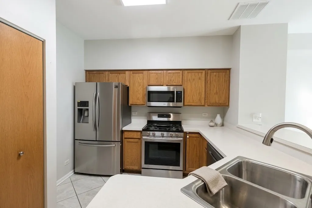 2943 Stonewater Dr, , 60564, USA 60564-Naperville-IL