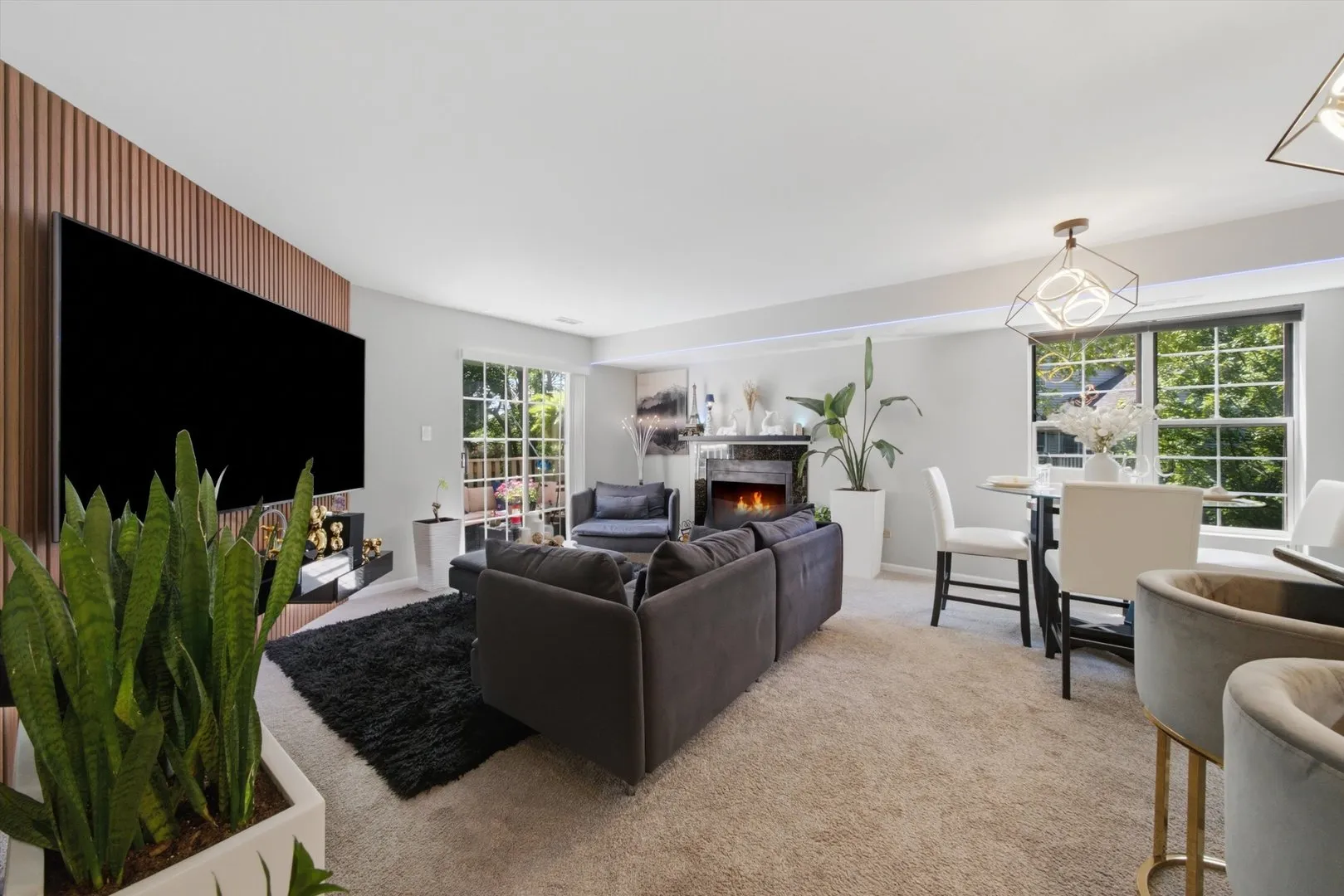 1749 Eastwood Ct, ,  60195, USA 60195-unit#6-Schaumburg-IL