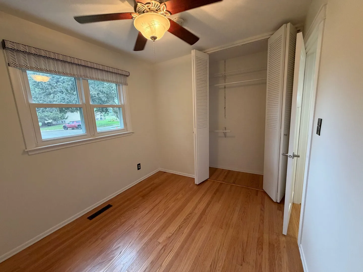 303 Lee Ct, , 60014, USA 60014-Crystal Lake-IL