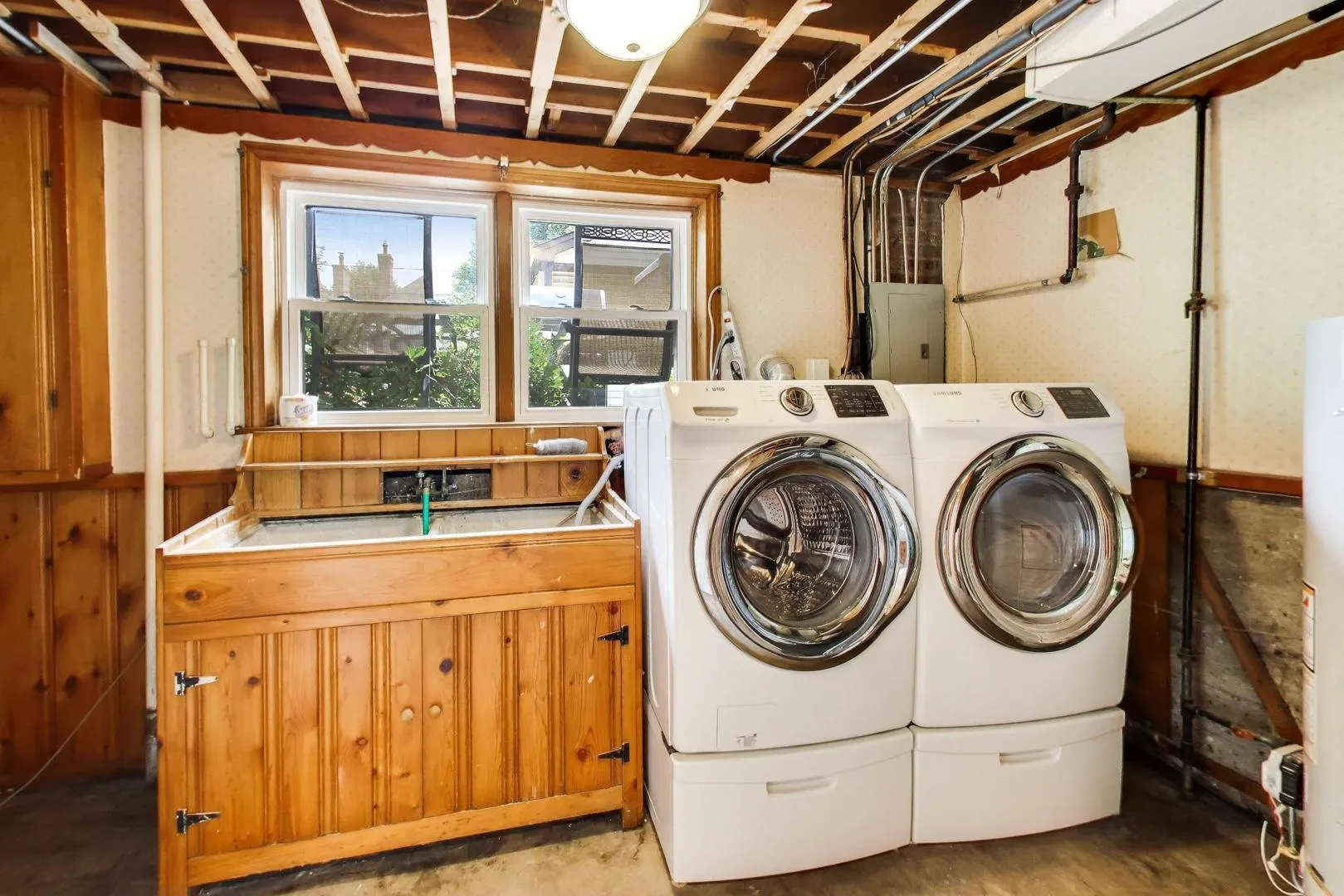 679 Spring Rd, ,  60126, USA 60126-Elmhurst-IL
