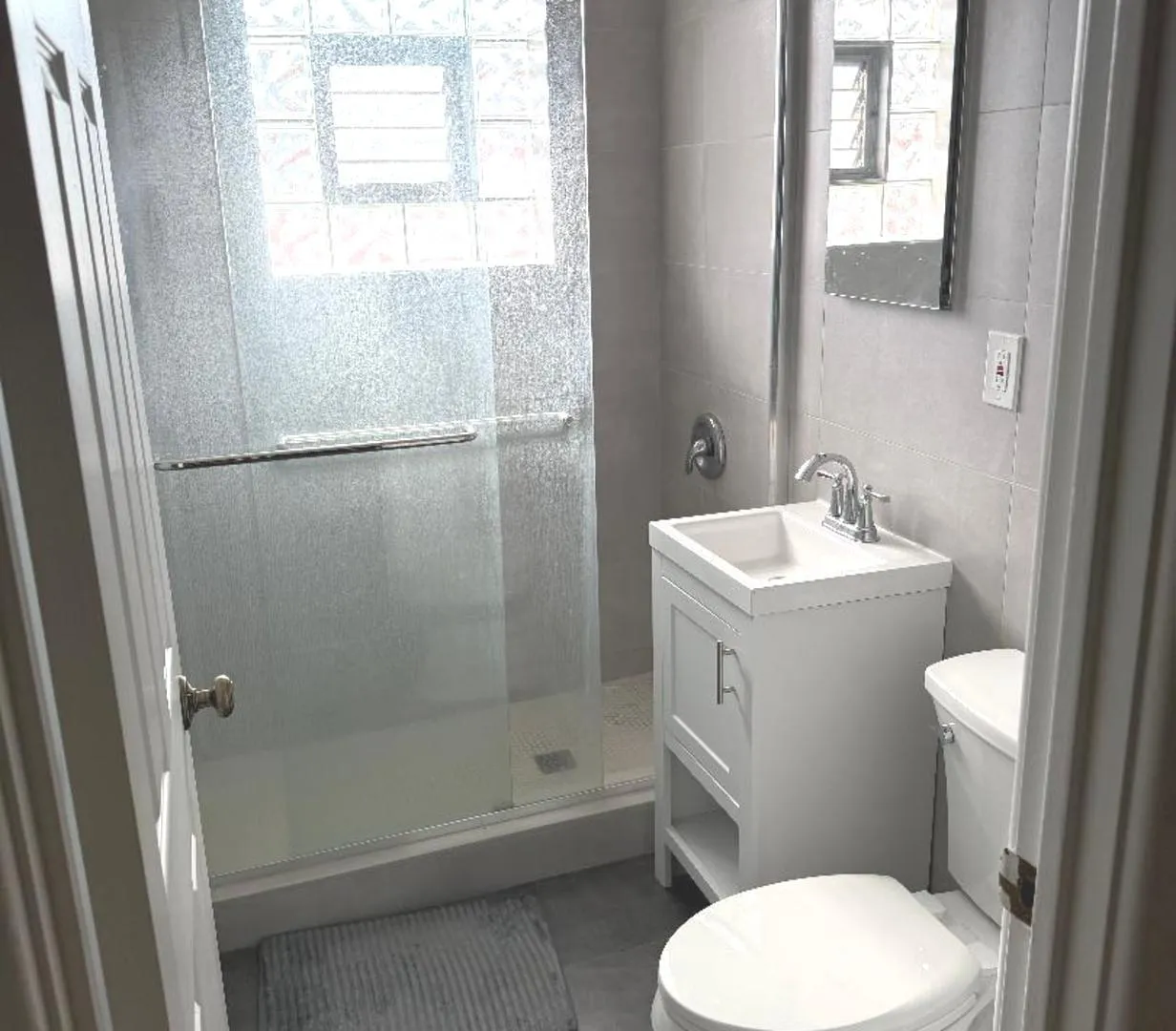 8407 W Dempster St, ,  60714, USA 60714-Niles-IL