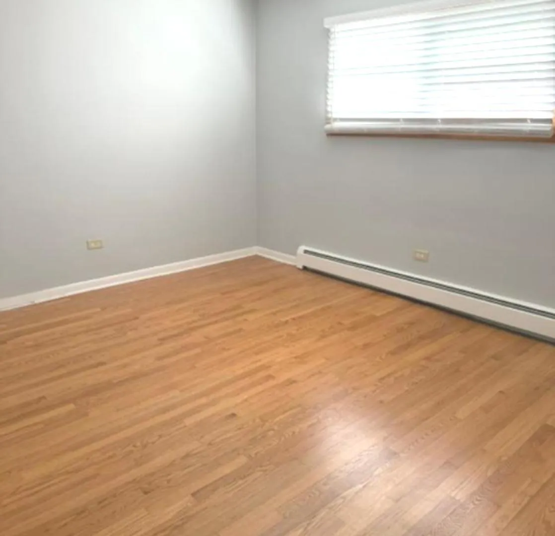 8407 W Dempster St, ,  60714, USA 60714-Niles-IL