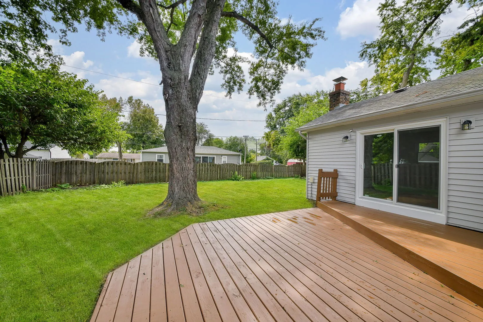 828 Valley Ln, ,  60134, USA 60134-Geneva-IL