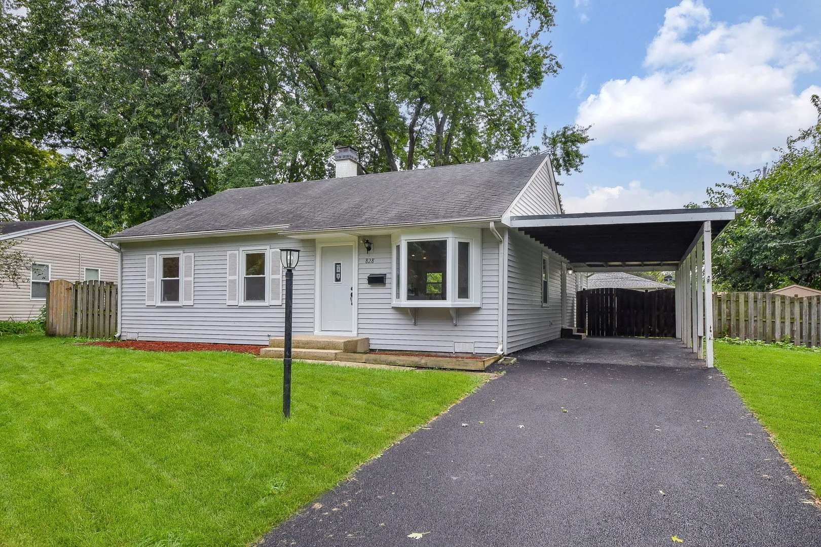 828 Valley Ln, , 60134, USA 60134-Geneva-IL