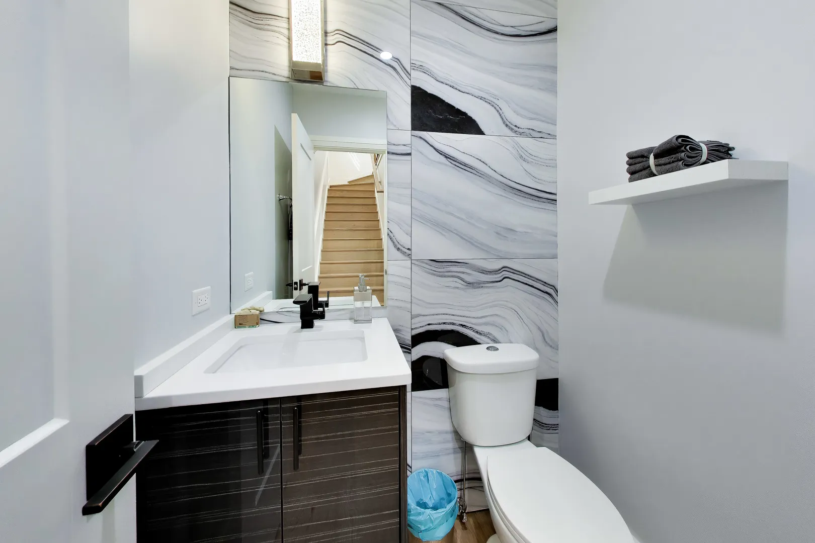 700 E 46th St, , 60653, USA 60653-Chicago-IL