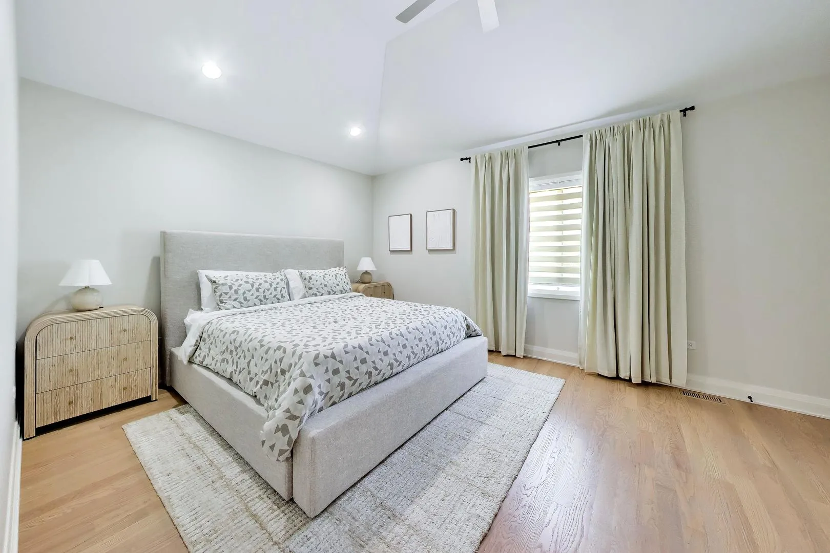 700 E 46th St, , 60653, USA 60653-Chicago-IL