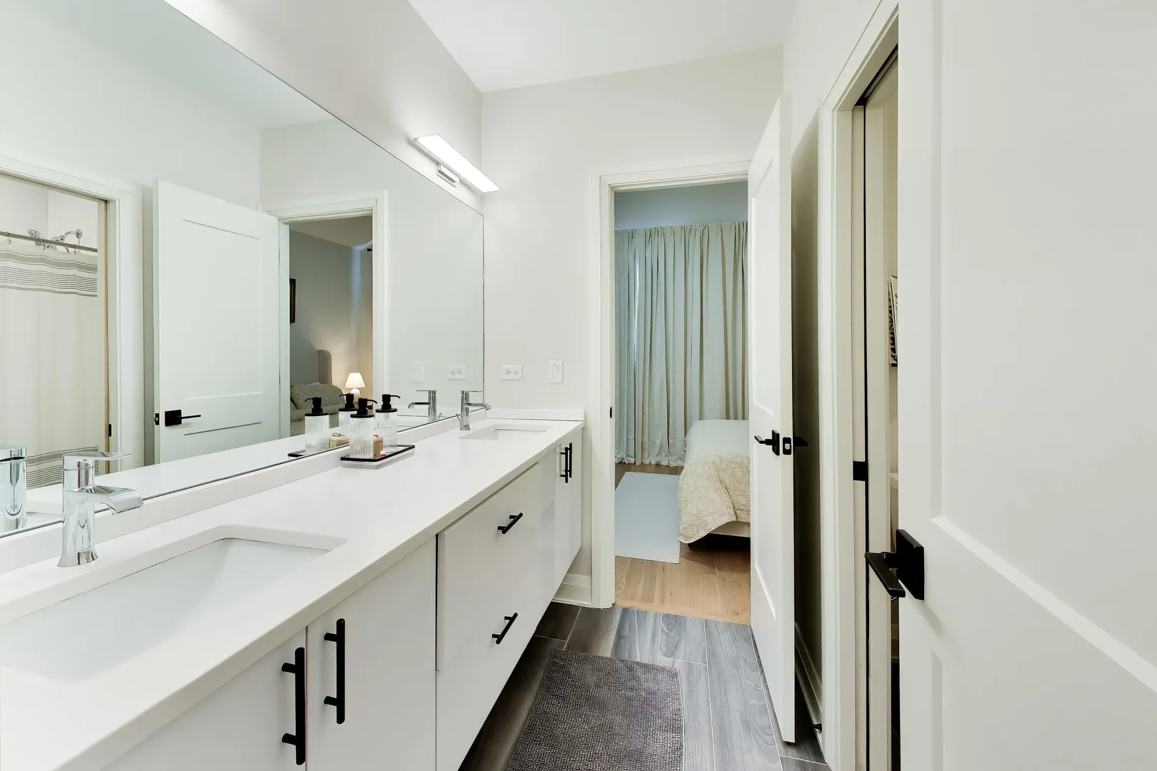 700 E 46th St, , 60653, USA 60653-Chicago-IL