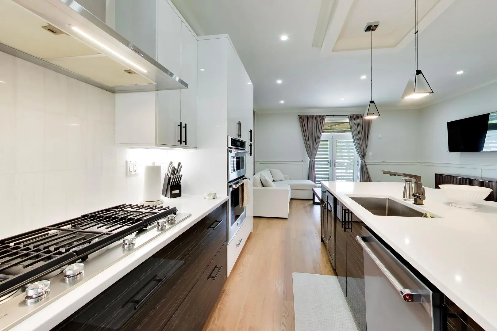 700 E 46th St, , 60653, USA 60653-Chicago-IL