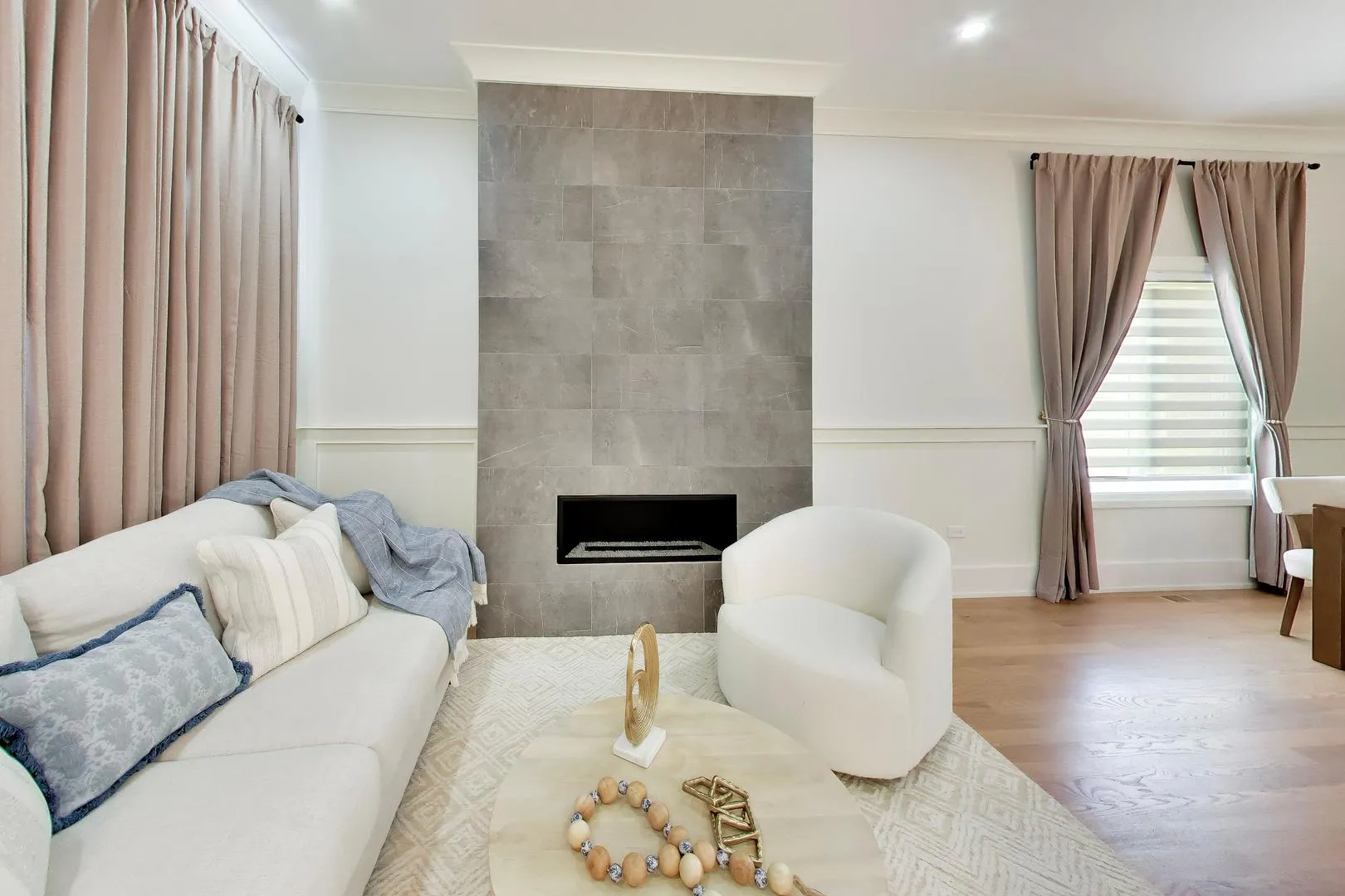 700 E 46th St, , 60653, USA 60653-Chicago-IL