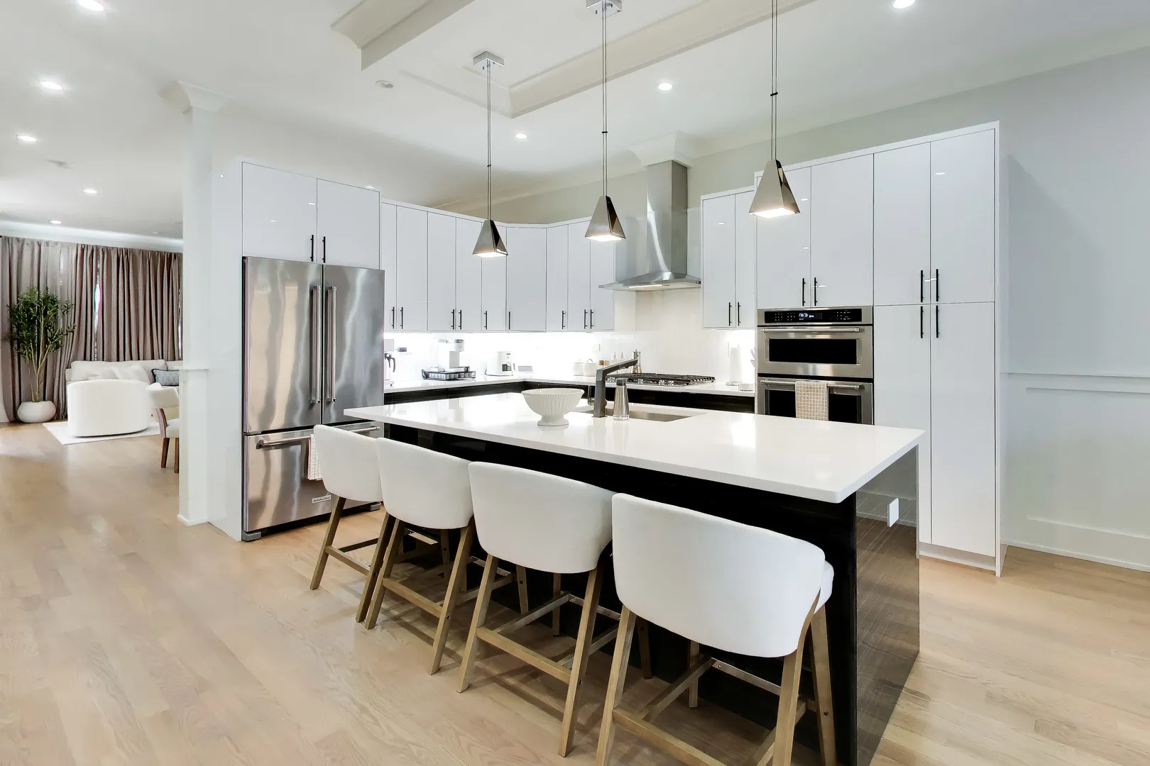 700 E 46th St, , 60653, USA 60653-Chicago-IL