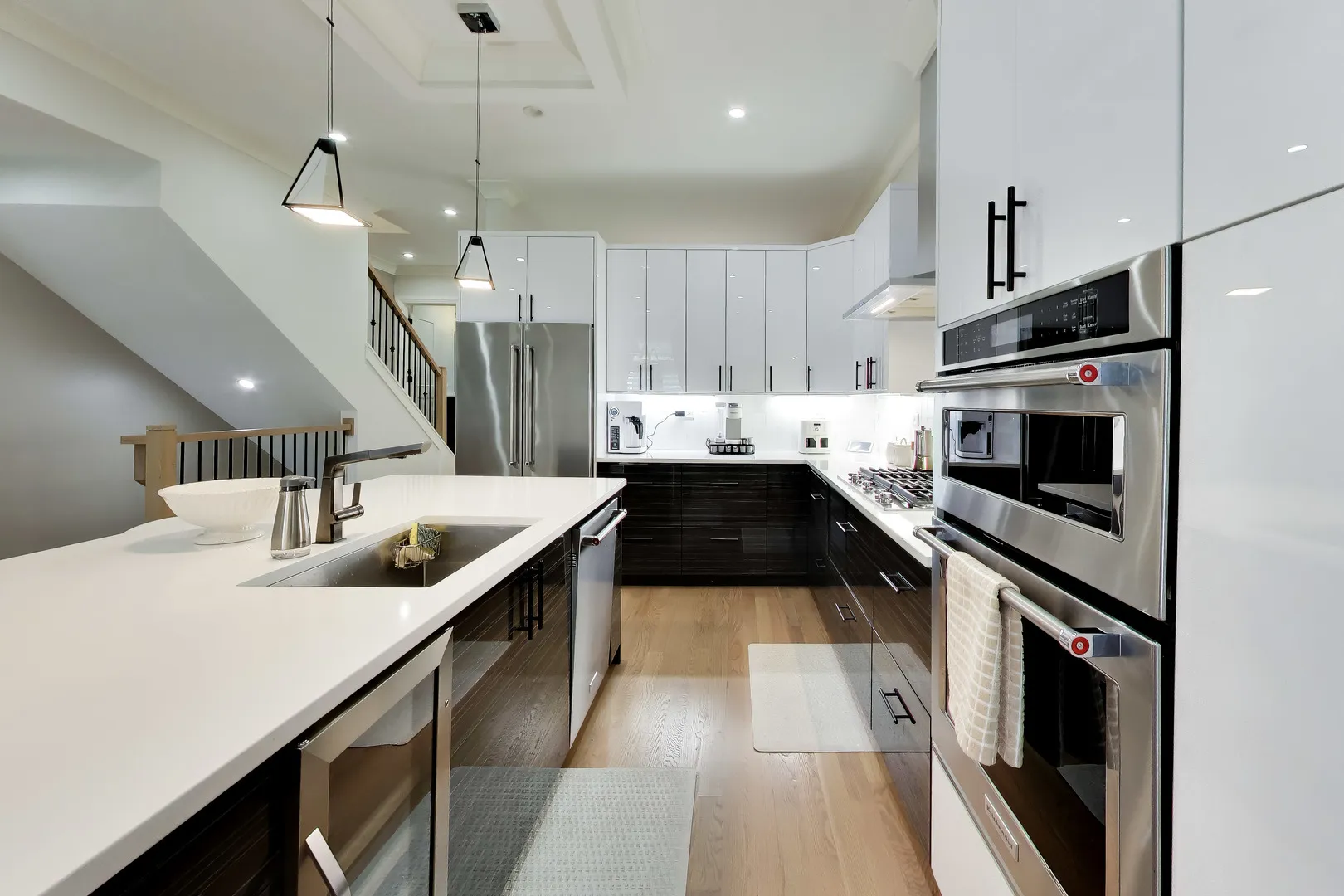 700 E 46th St, , 60653, USA 60653-Chicago-IL