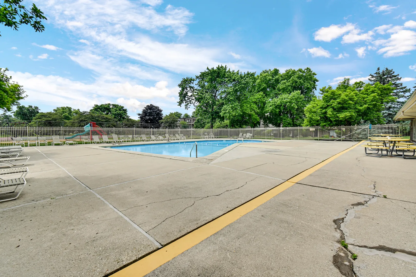 228 E Bailey Rd, ,  60565, USA 60565-unit#A-Naperville-IL
