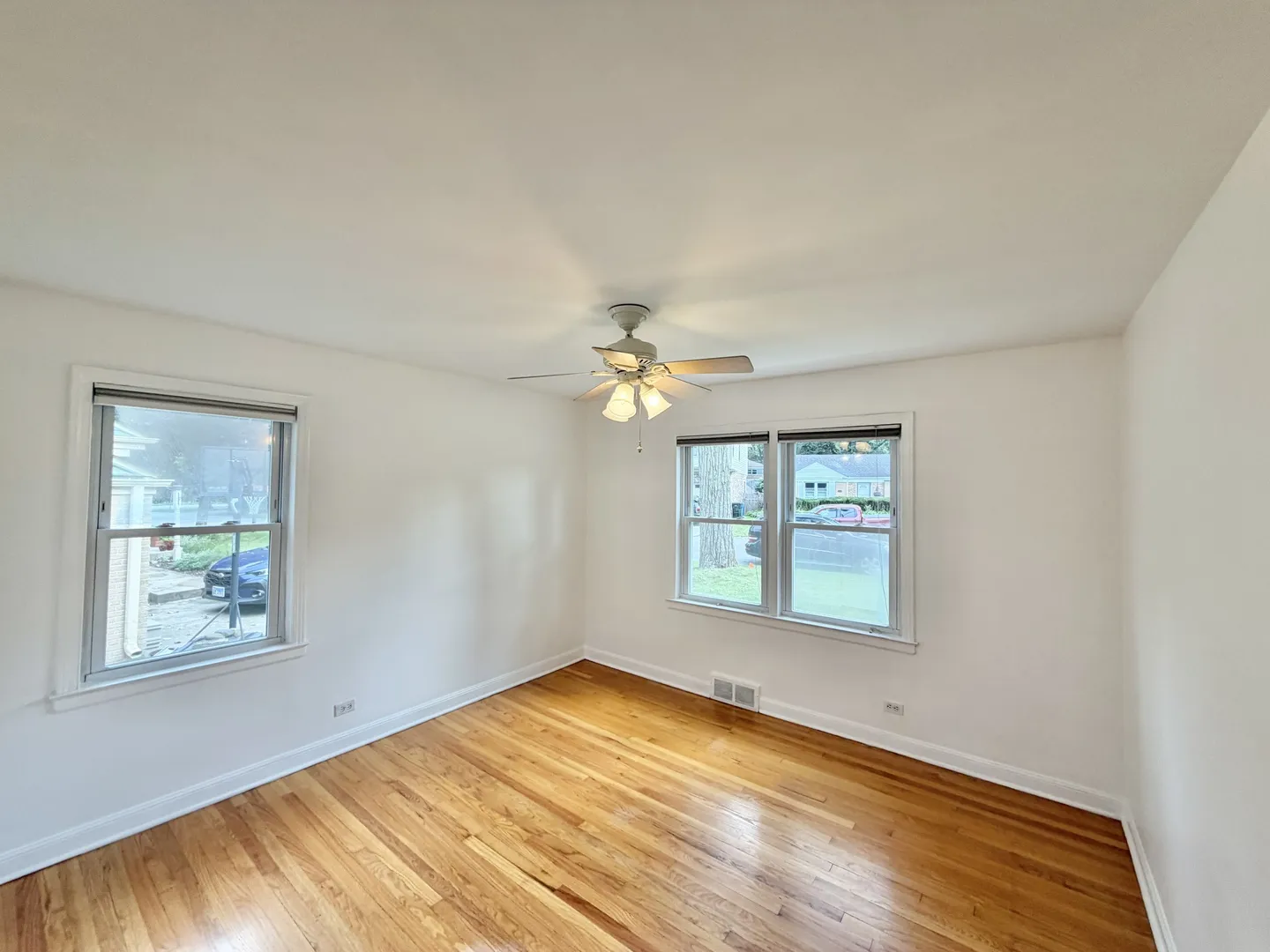 5816 W Greenleaf Ave, , 60646, USA 60646-Chicago-IL